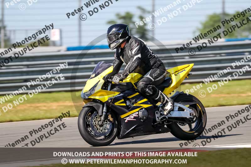 donington no limits trackday;donington park photographs;donington trackday photographs;no limits trackdays;peter wileman photography;trackday digital images;trackday photos